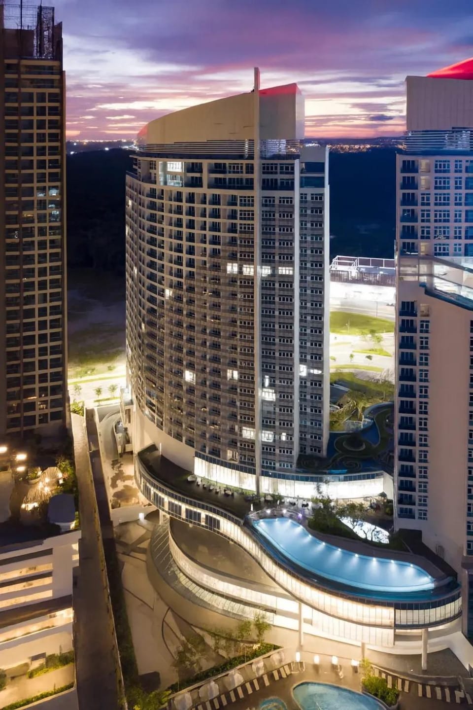 UHF HOTELS and RESORTS PINETREE Hotel in Johor