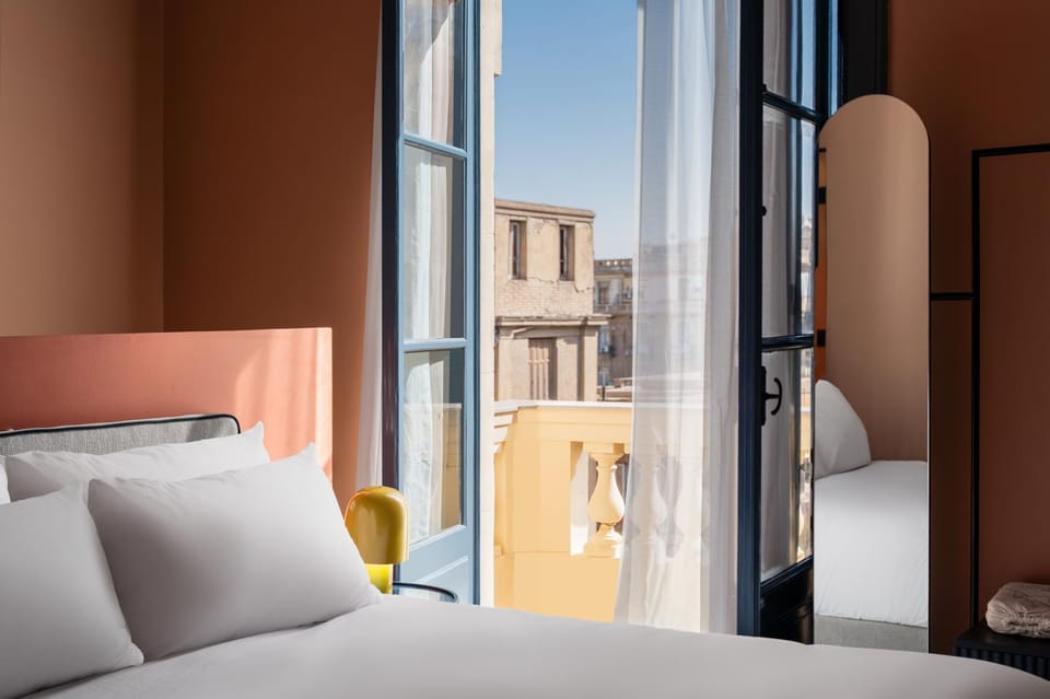 View (from property/room), Balcony/Terrace, Bedroom
