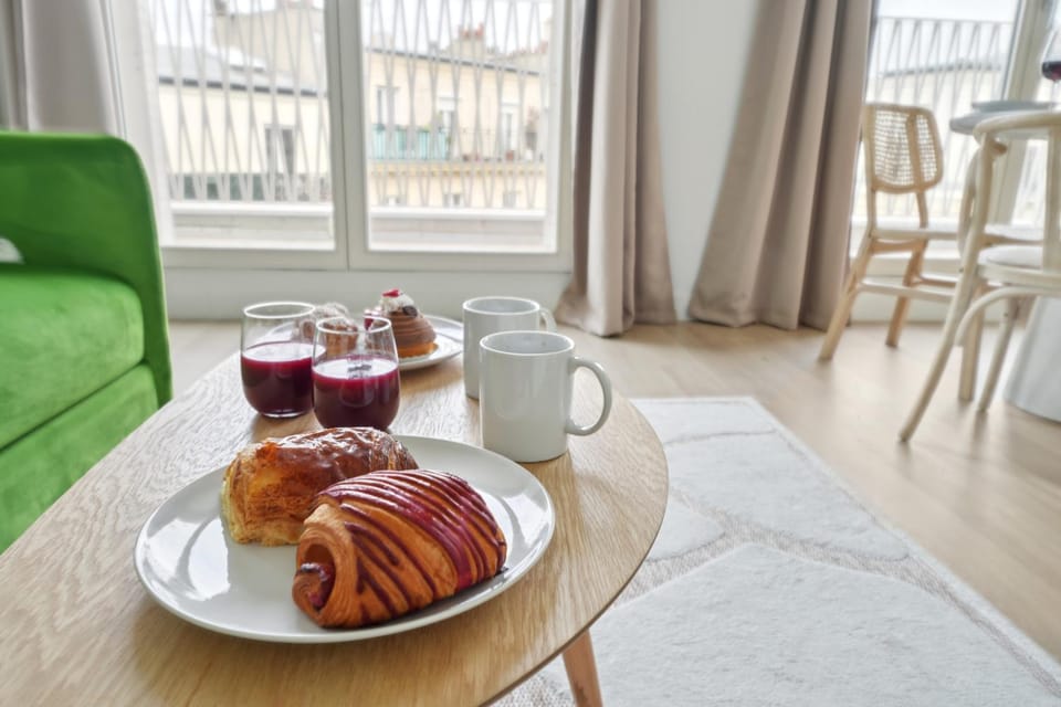 Lavie Maison Spacious Apartment with Terrace Apartment in Paris