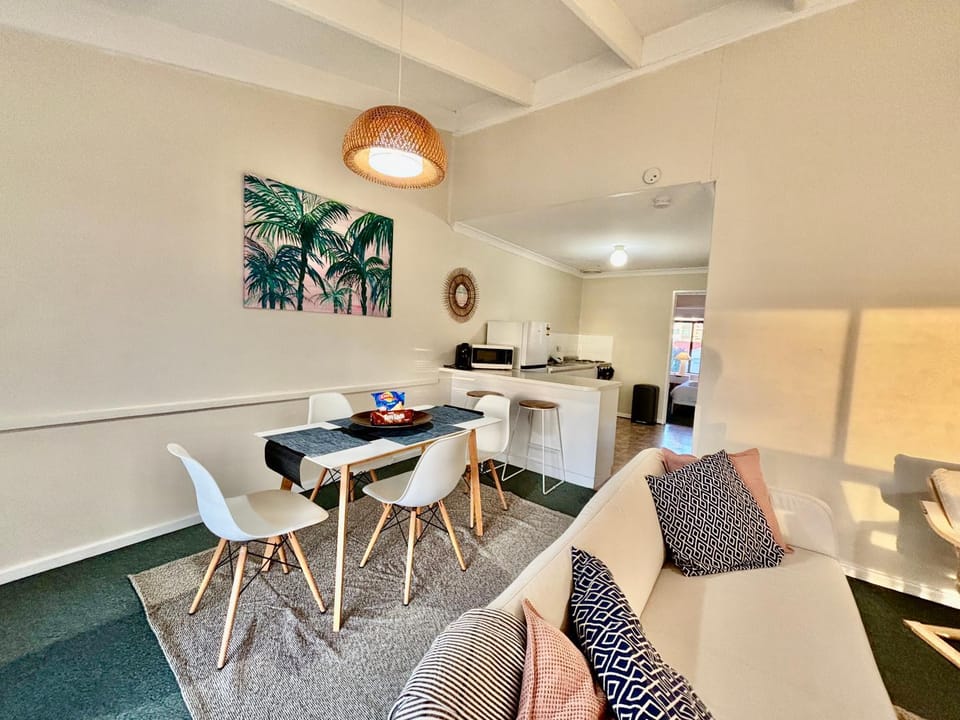 Coastal Beach Stay Ocean View Scarborough Apartment hotel in Perth