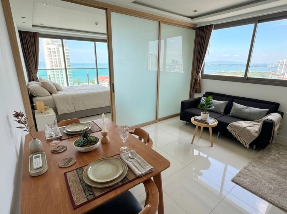 Wongamat Tower Naklua Pattaya Panoramic Sea View Apartment in Pattaya City
