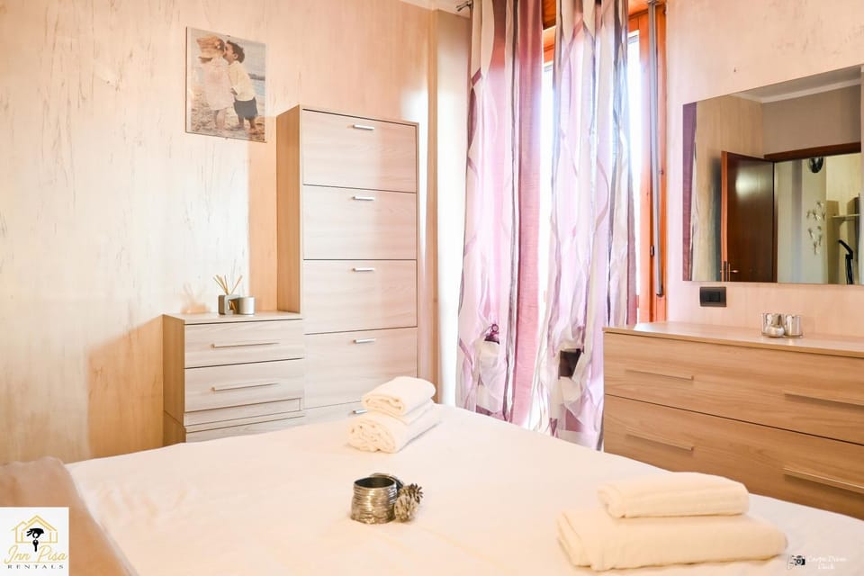 Bed, Bathroom, Photo of the whole room, Bedroom, towels, wardrobe