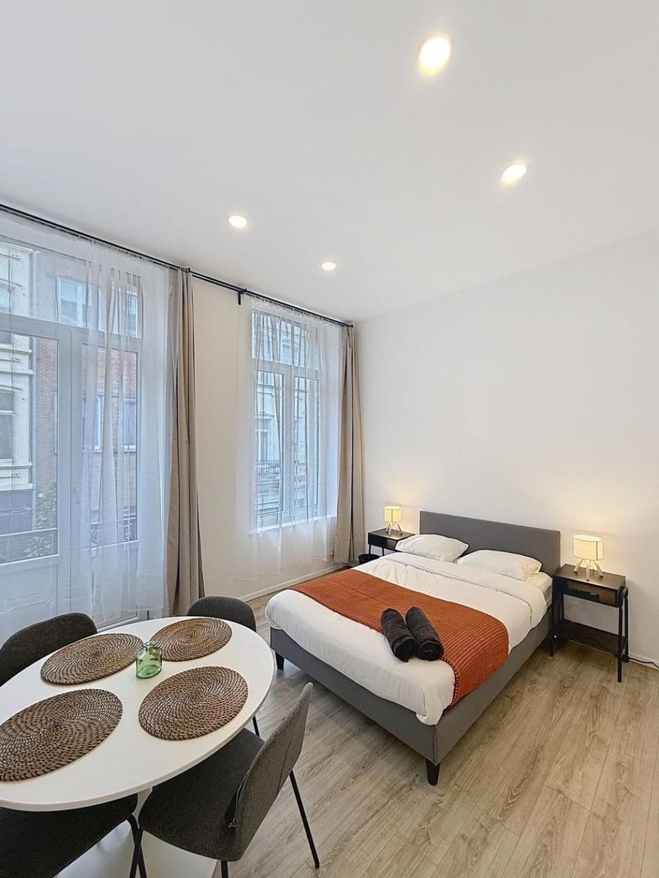 Fernand Cocq Apartment in Ixelles