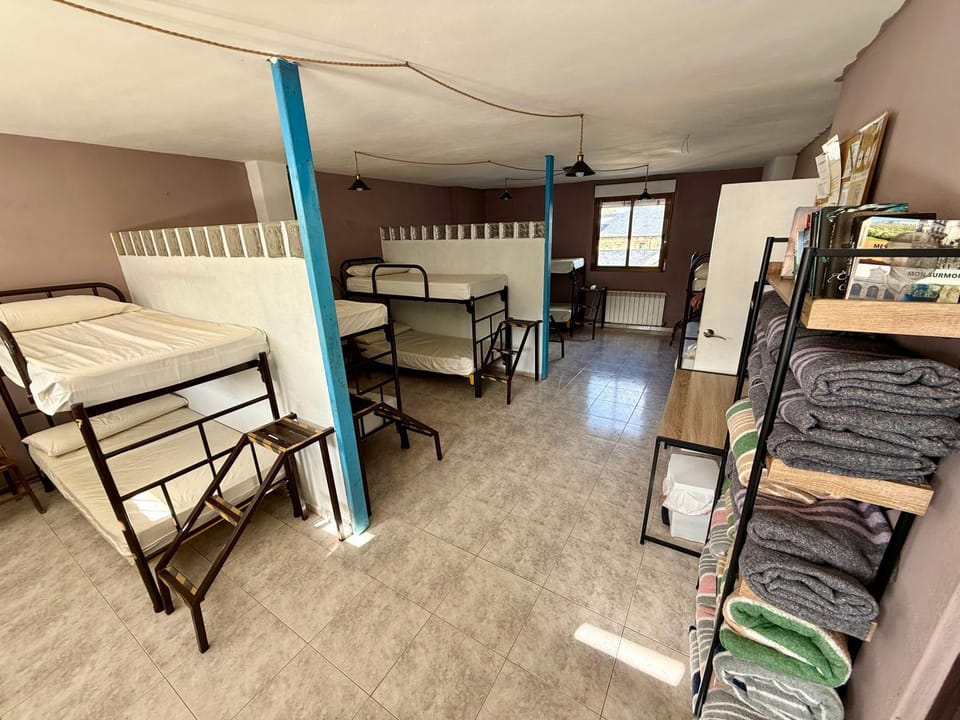 Bed, Bedroom, bunk bed