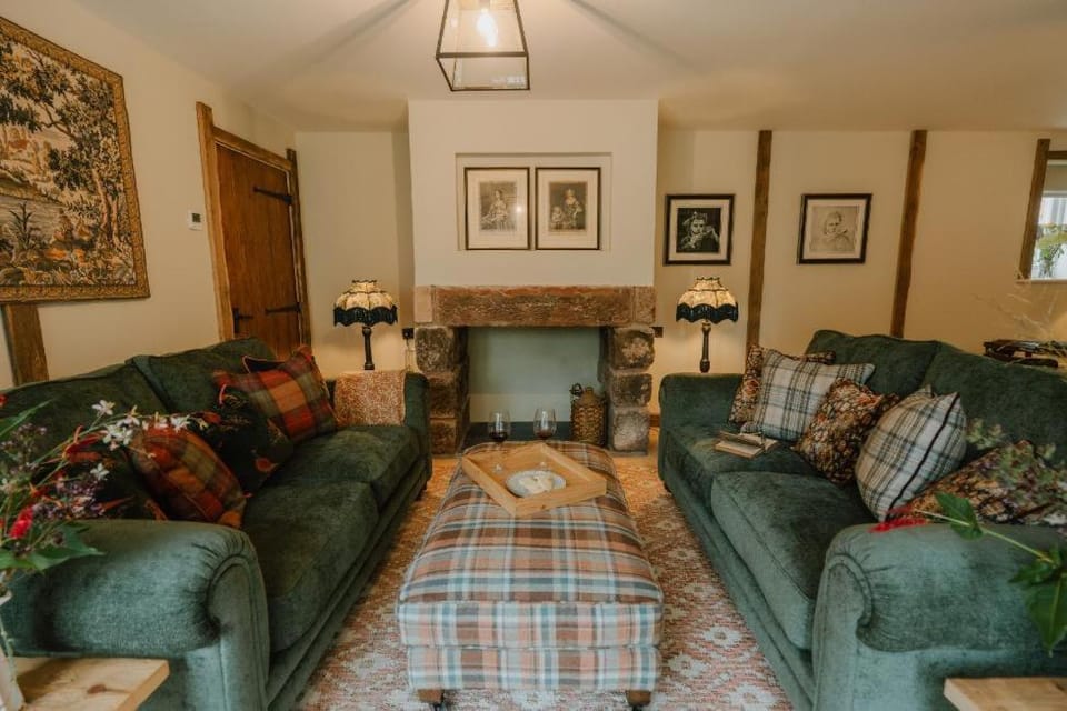 The Carriage House by Birch Stays House in Wales