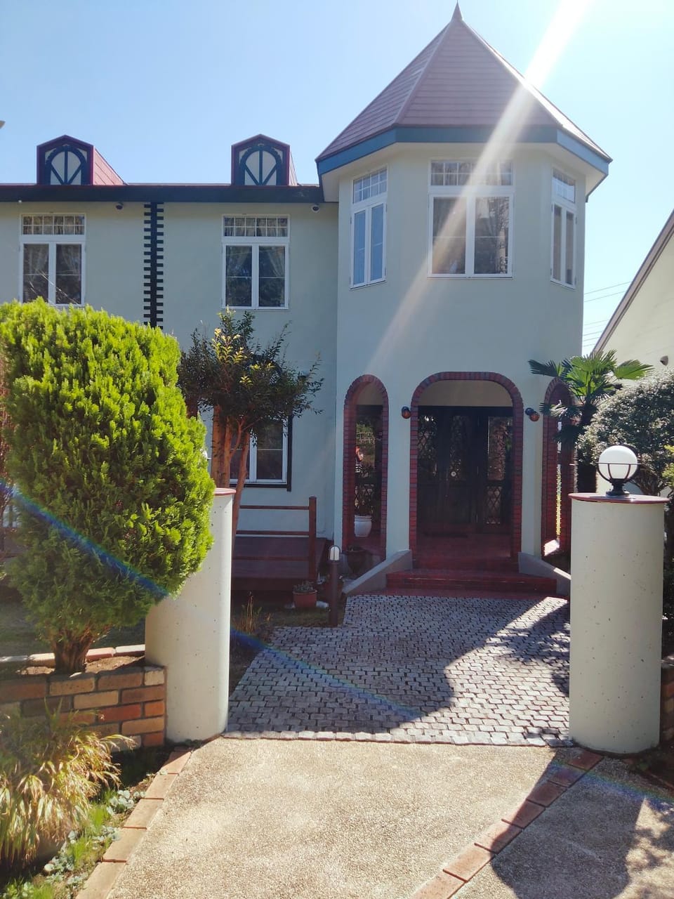 Property building, Day