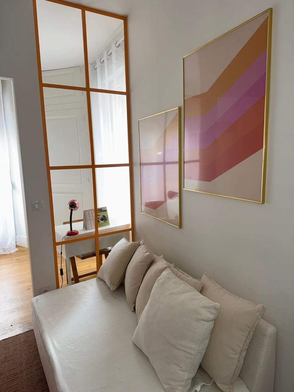 Living room, Decorative detail