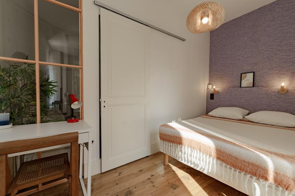 Bed, Photo of the whole room, Bedroom