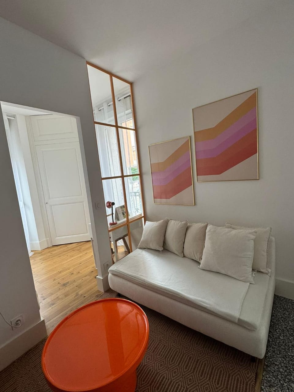 Living room, Decorative detail