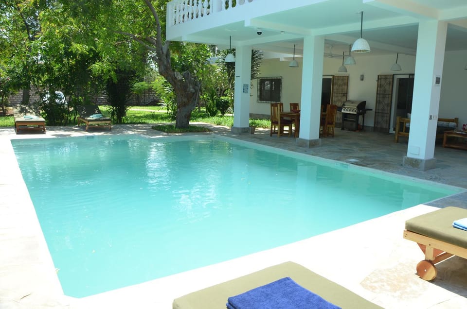 Day, Pool view, Swimming pool, Swimming pool, sunbed