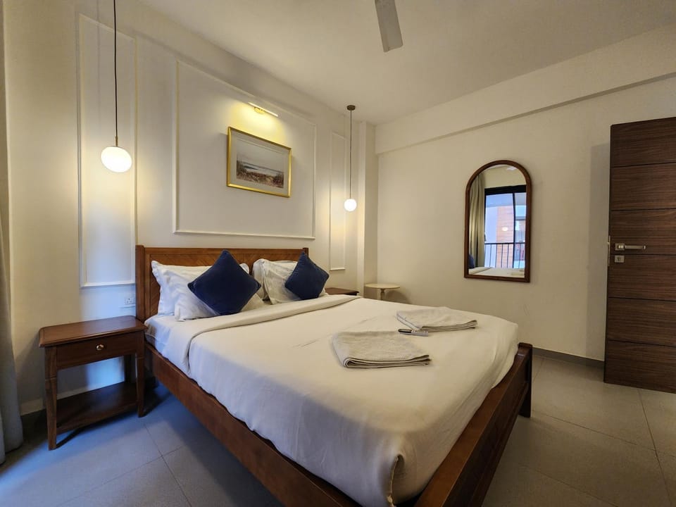 Bed, Photo of the whole room, Bedroom