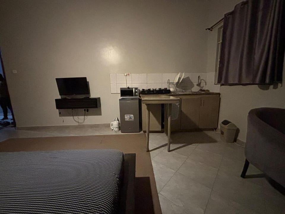 Studio Apartment Bunga near Shell Bunga Apartment in Kampala