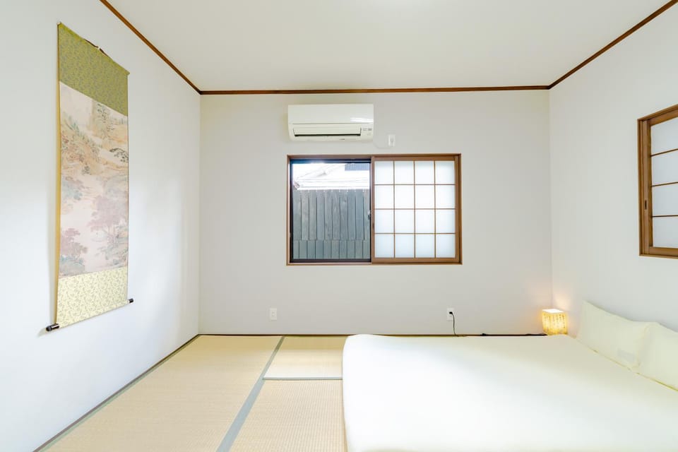 Bed, Bedroom, air conditioner