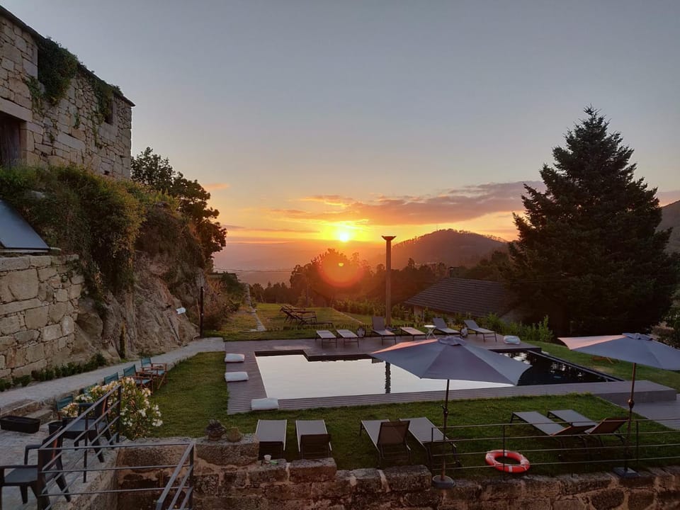 Swimming pool, Sunrise