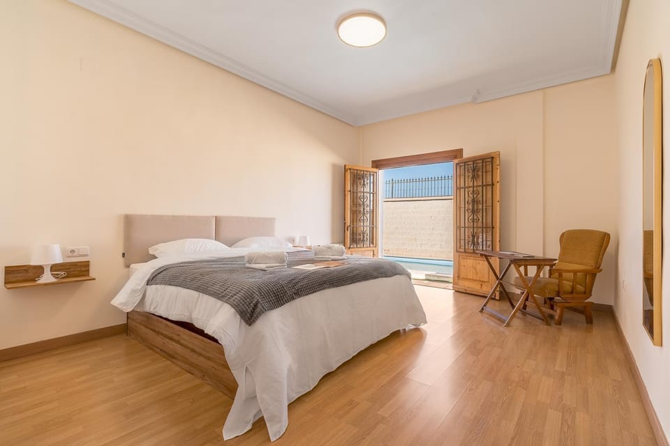 Bed, Bedroom, Pool view