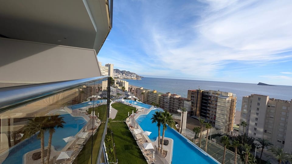 City view, Sea view