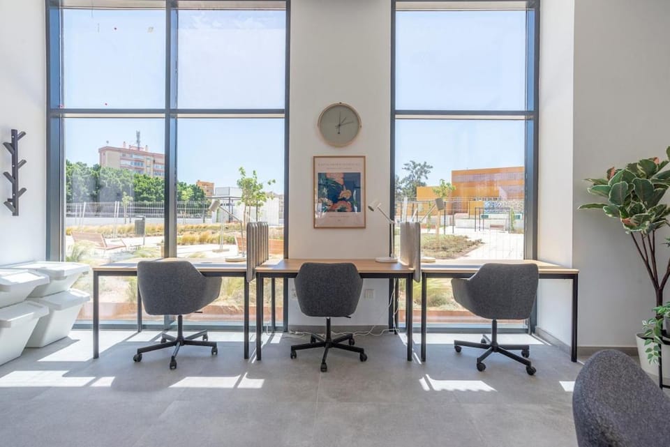 Skyline VIII Pool & Coworking by ELE Apartments Apartment in Malaga