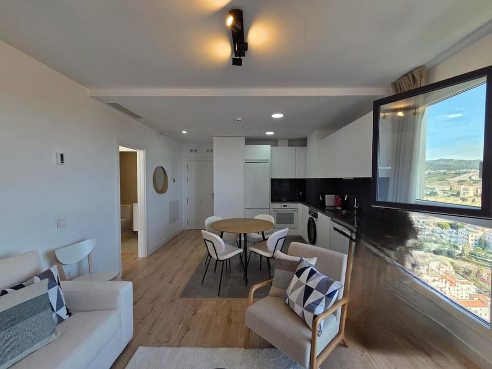 Skyline VIII Pool & Coworking by ELE Apartments Apartment in Malaga
