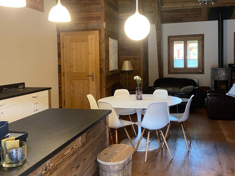 Chalet Les Ravaires, Morgins Chalet in Châtel