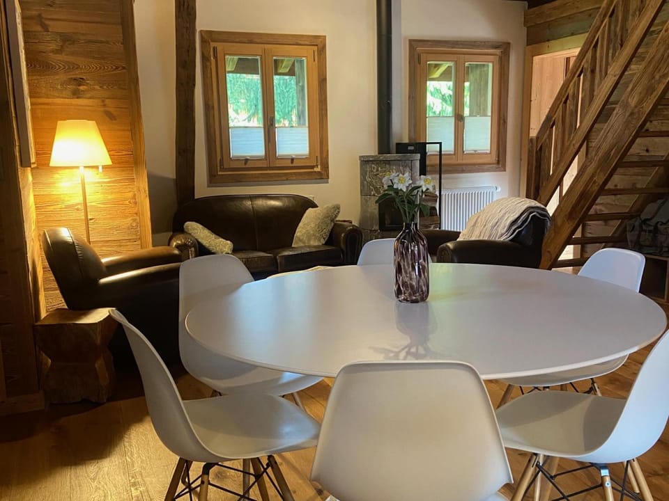 Chalet Les Ravaires, Morgins Chalet in Châtel