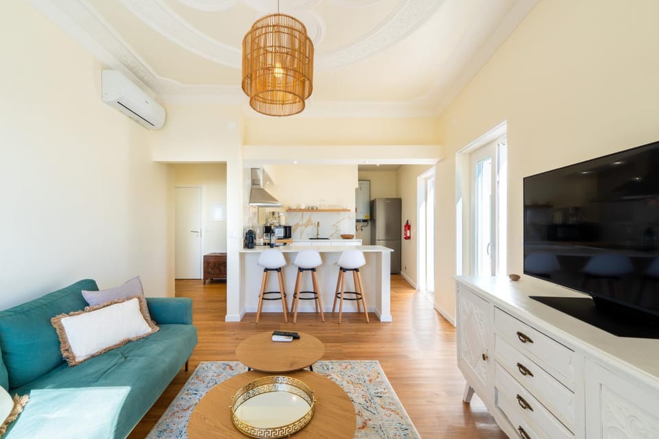 Horizonte Azul - New Renovated with Sea View Apartment in Nazaré