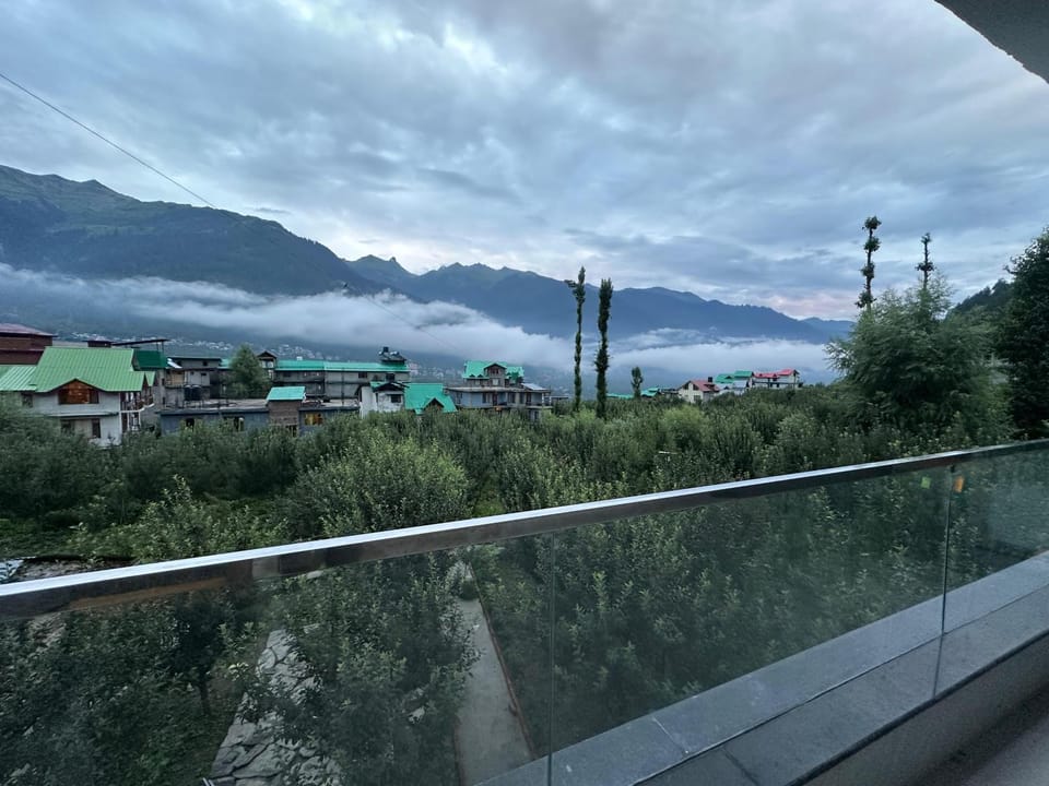 Patio, Patio, Natural landscape, View (from property/room), Balcony/Terrace, Mountain view