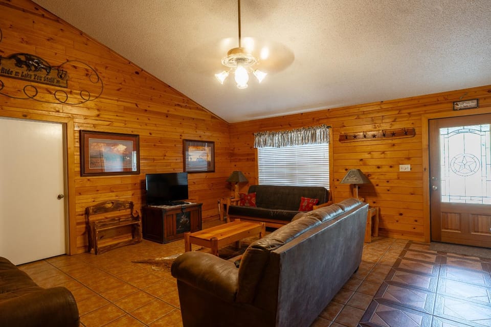 Lantana Place House in Concan