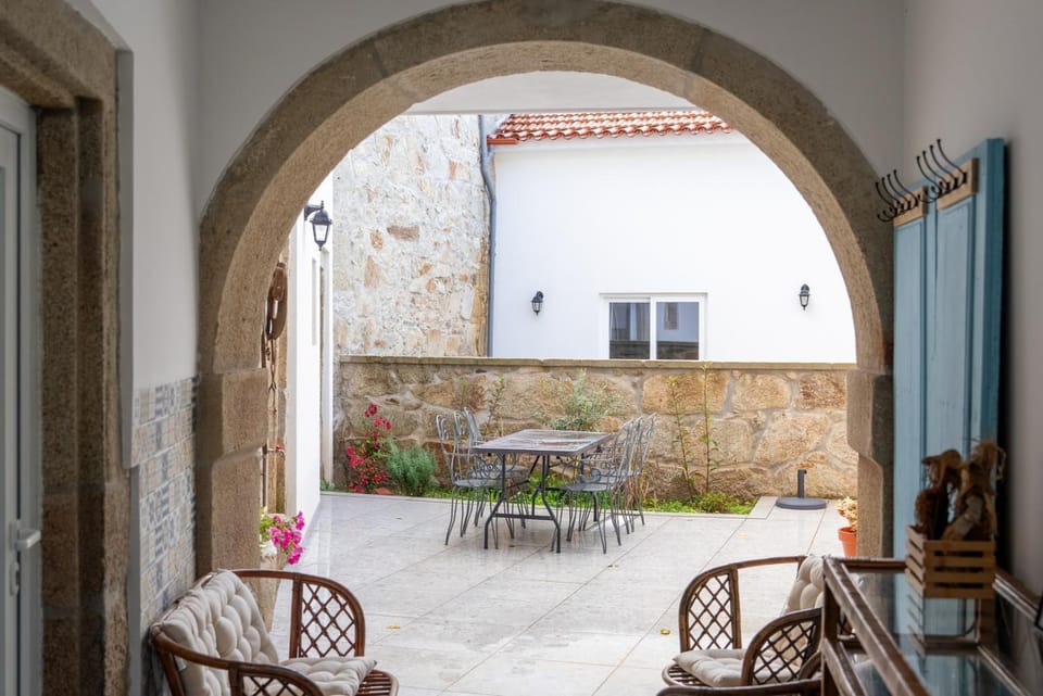 Patio, Dining area