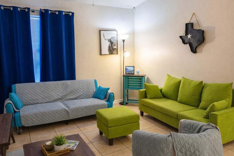 Ground Floor Apartment with Pool Walk to Beach Apartment in South Padre Island
