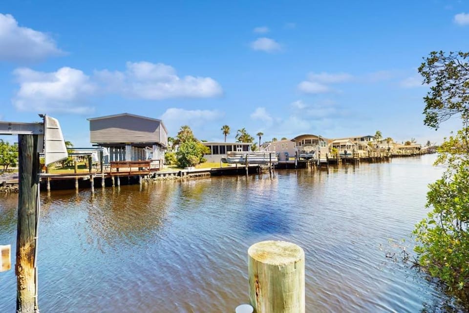 Just Beachy House in Lee County