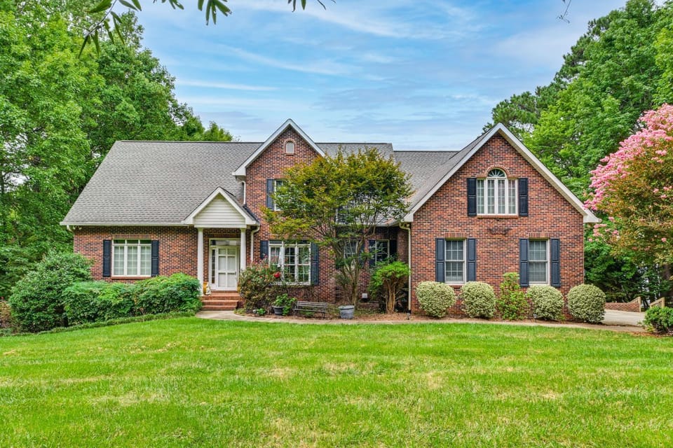 'Sunset Central' - Lake Norman Getaway with Dock Apartment in Lake Norman
