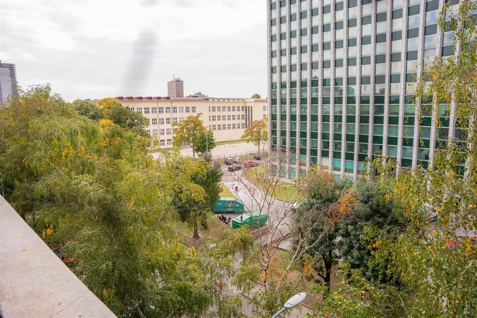 Day, City view, Location