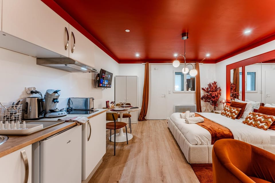Coffee/tea facilities, Kitchen or kitchenette, toaster