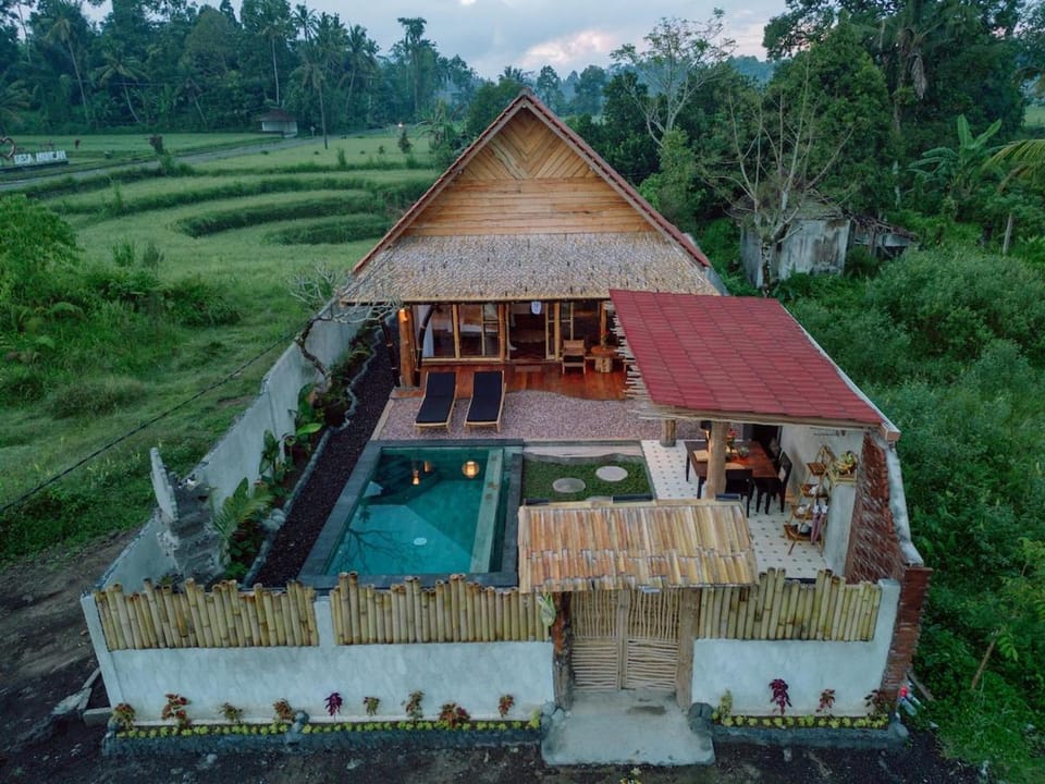 Sambhala Villa Villa in Selat