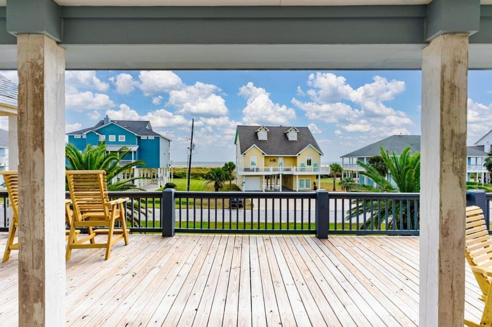 Happy Hours home House in Bolivar Peninsula