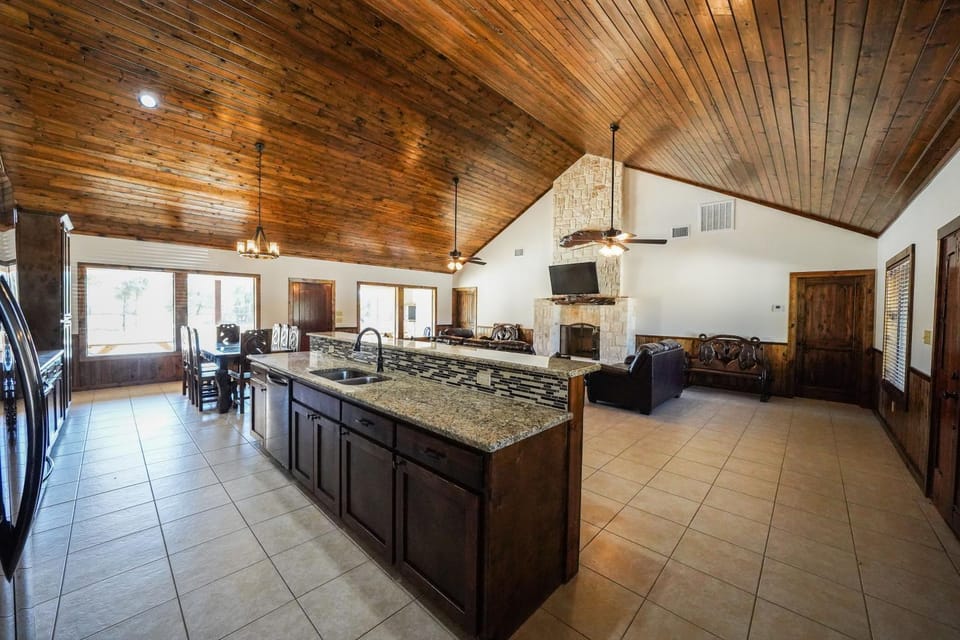 Shallow Water House in Concan