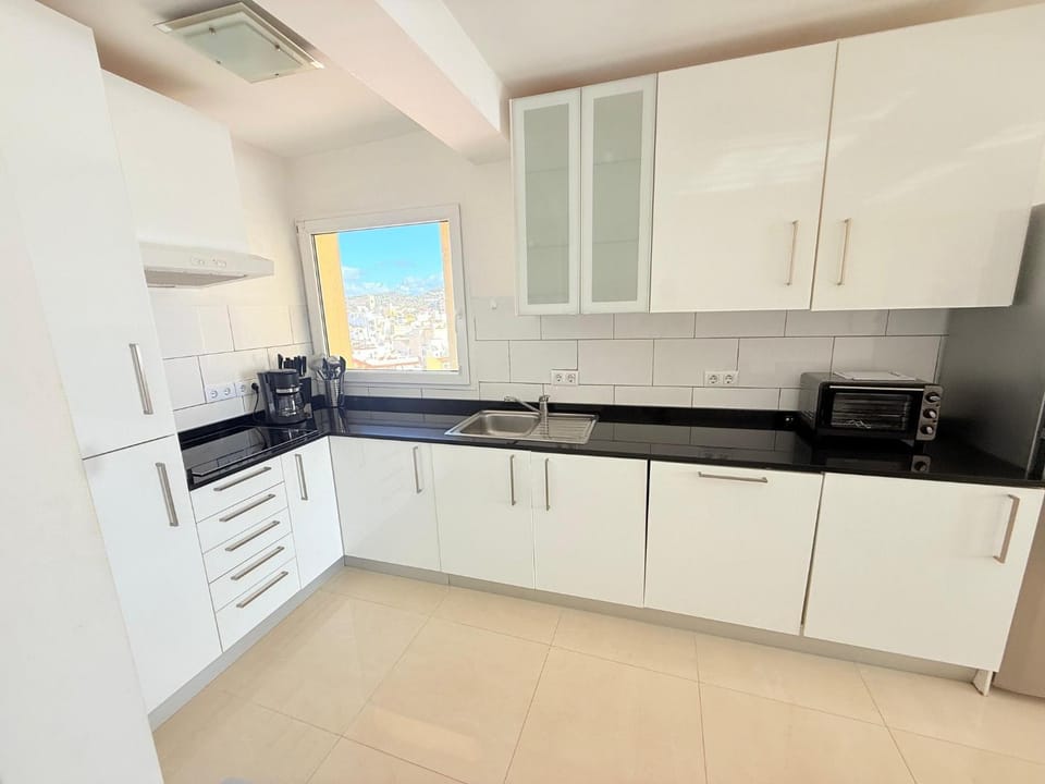 Kitchen or kitchenette, Living room