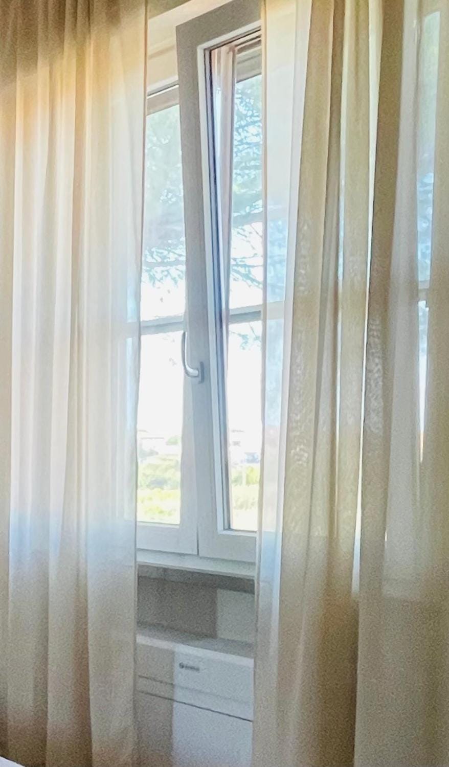 Bedroom, air conditioner