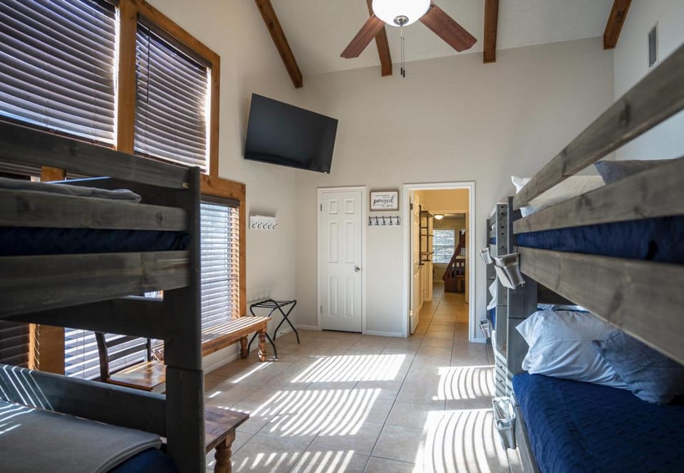 Texas Farmhouse House in Concan