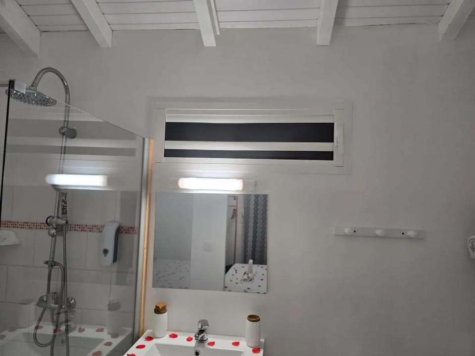 Bungalow confortable à Le Gosier - 20 m² avec jardin House in Le Gosier
