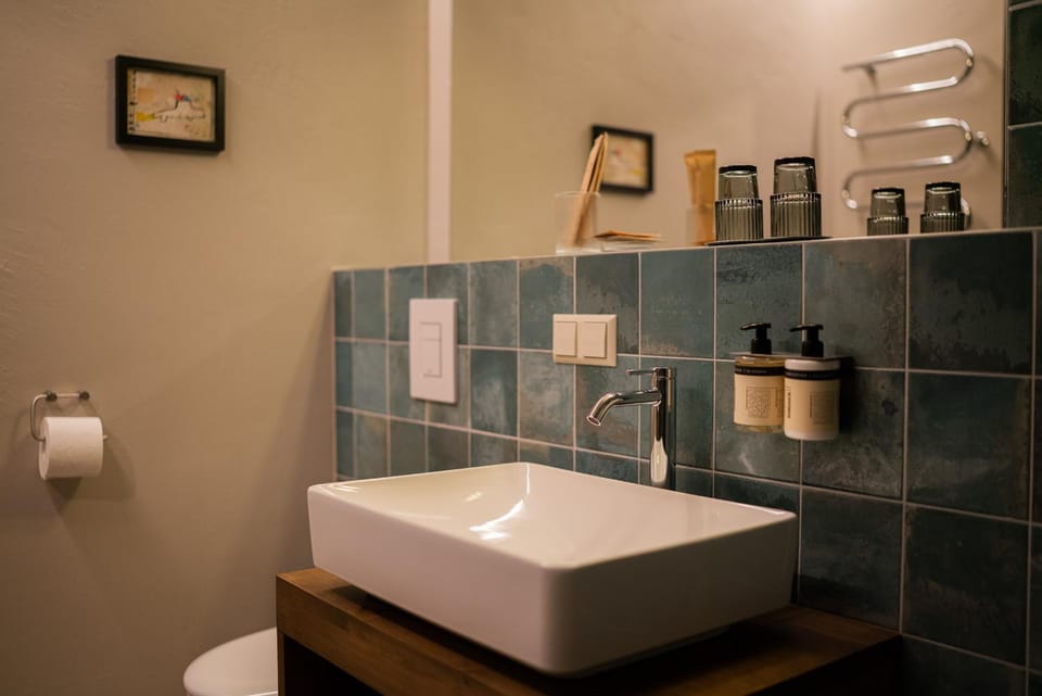 Toilet, Bathroom