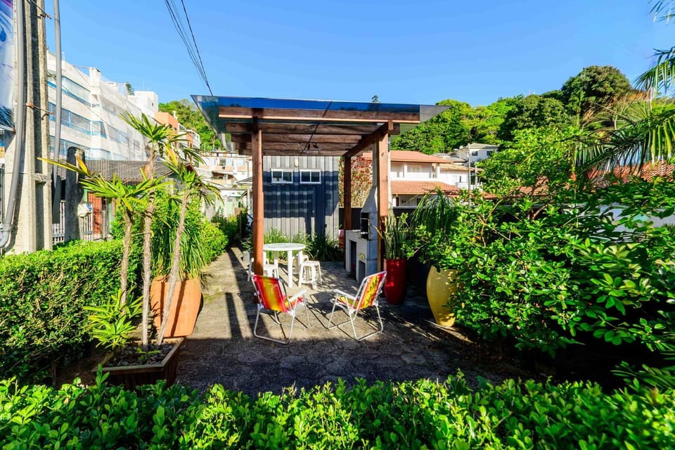 Casa container a 1 quadra do mar CA1080 House in Florianopolis