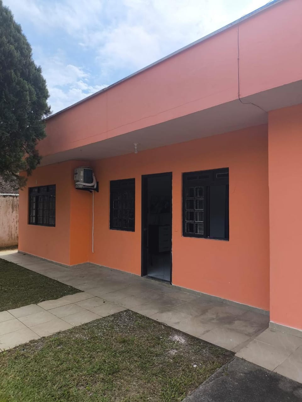 Facade/entrance