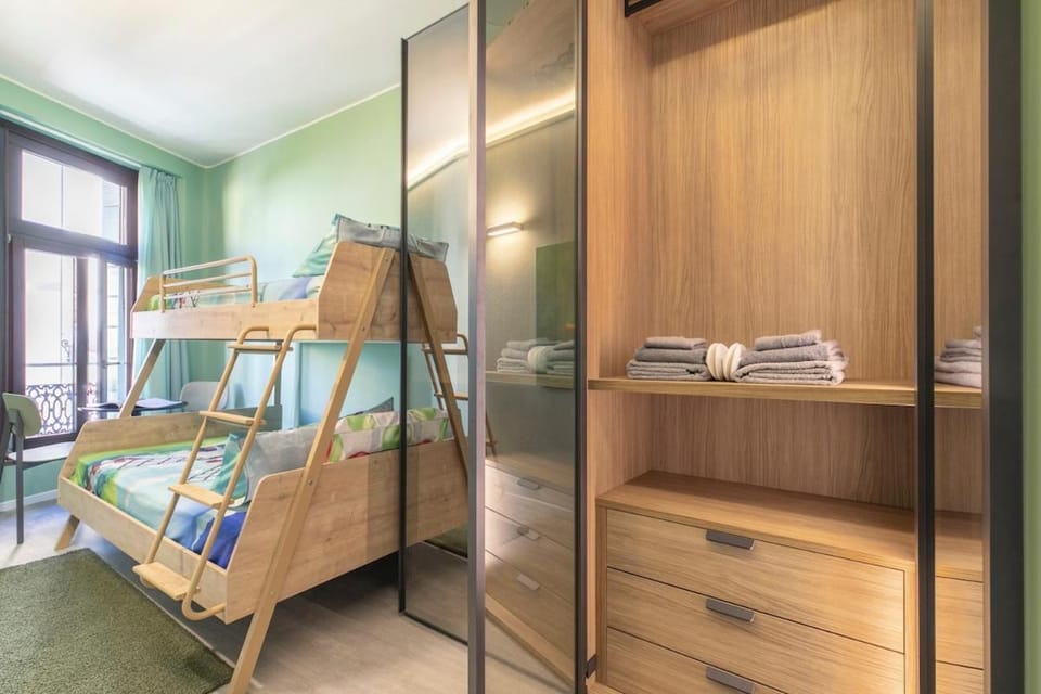 bunk bed