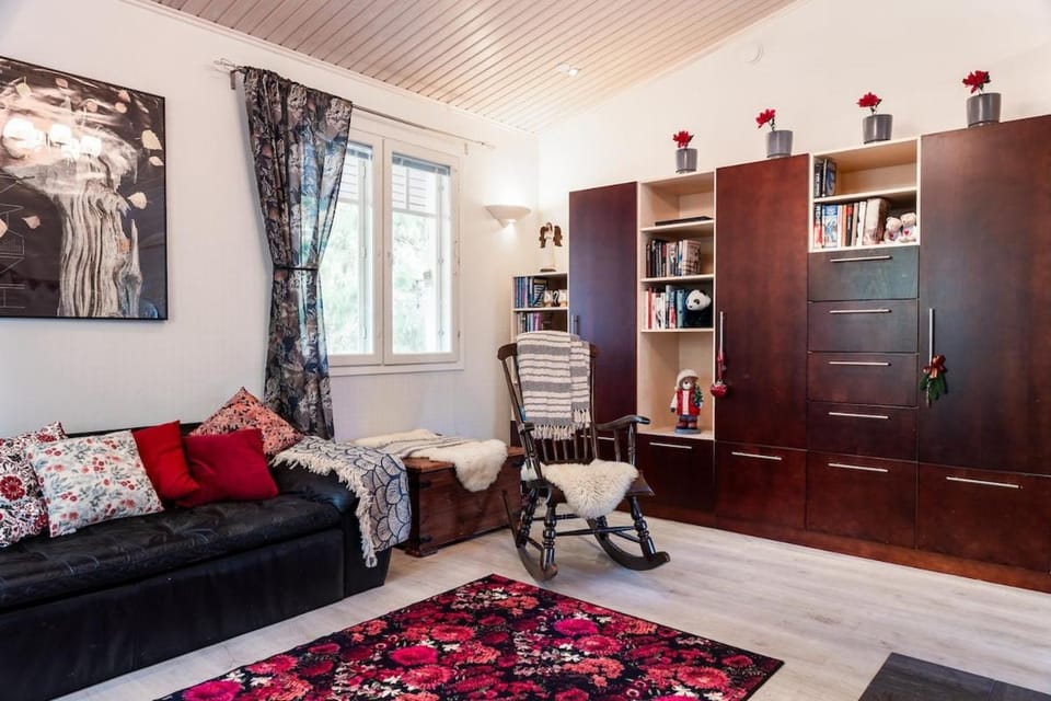 Library, Living room