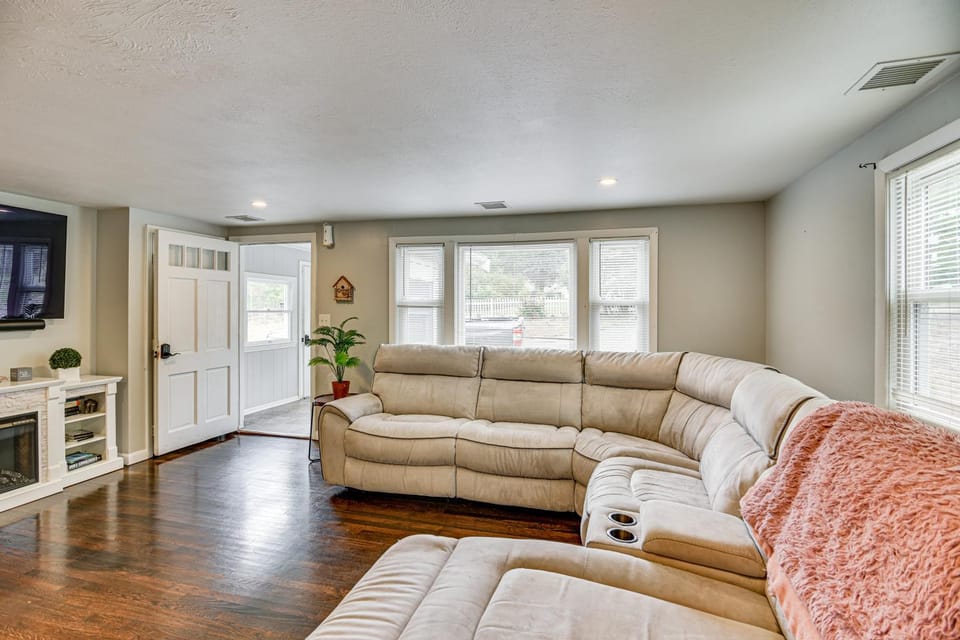 Stay & Play in Plymouth: Spacious Home w/ Yard House in Plymouth