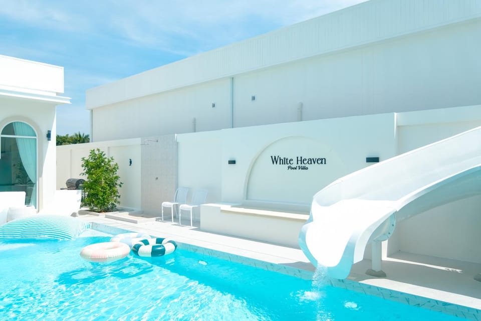 Day, Pool view, Swimming pool