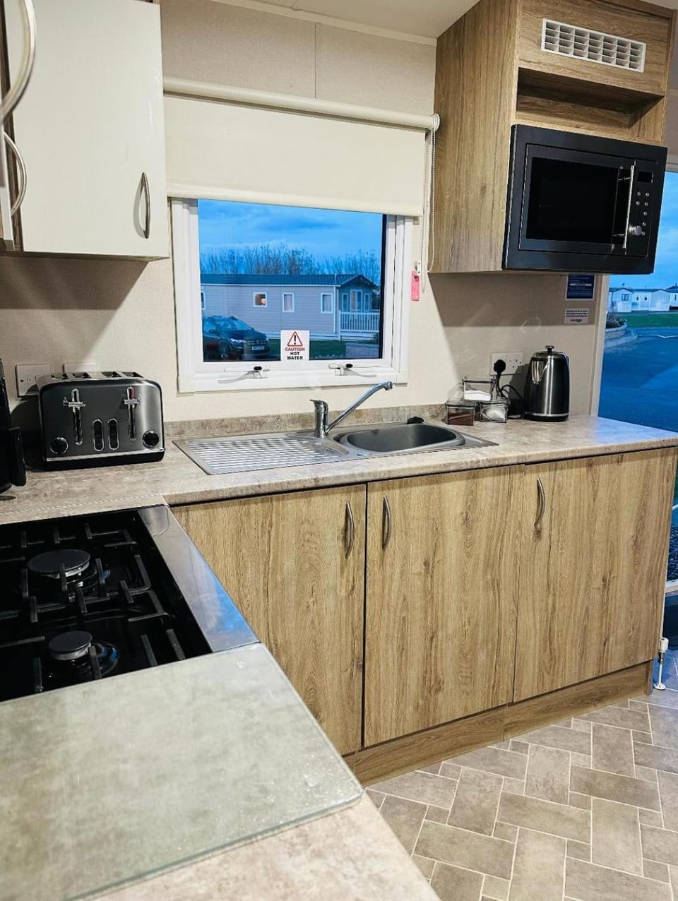 Coffee/tea facilities, Kitchen or kitchenette, pet friendly, stove, toaster