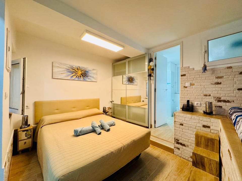 Property building, Living room, Bedroom