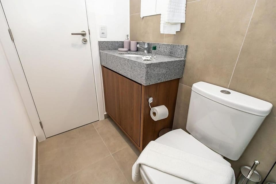 Edifício Eixo Apartment in Curitiba
